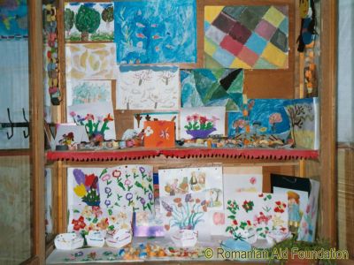 Handicrafts at Balinti Kindergarten
Keywords: May03;School-Balinti;Schools