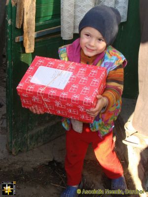 Christmas Box Distribution
Keywords: Dec13;Jbox13;pub1409s
