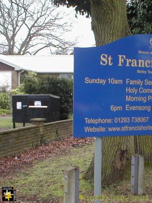 Drop Box.
Drop box at St Francis's Church, Balcombe Road, Horley, for clothing donations.
Keywords: Feb14;Packing;Pub1403m