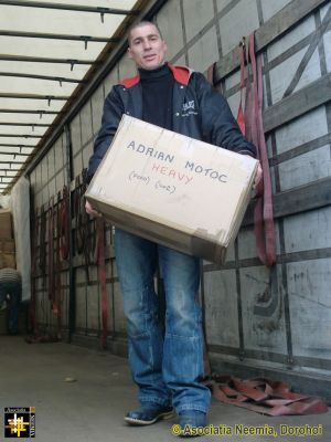 Unloading, Feb'14
Sponsored Box for Adrian Motoc
Keywords: Feb14;Load14-01;SponBox;Fam-Dorohoi;Fam-Dorohoi