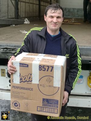 Unloading, Feb'14
Sponsored Box for Mihai Gradinariu
Keywords: Feb14;Load14-01;SponBox;Fam-Dorohoi;Pub1403m