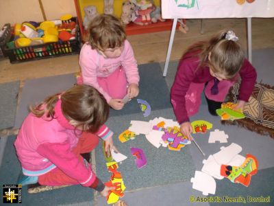 Jigsaw Puzzles
Keywords: Mar14;School-Balinti;Schools
