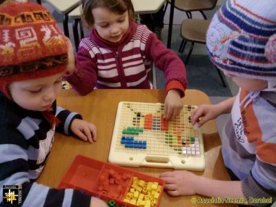 Tactile Games
Learning dexterity - and co-operation.
Keywords: Mar14;School-Balinti;Schools