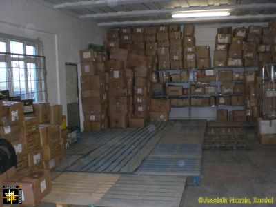 AN Warehouse
Ready for the next load - the shelves carry items more appropriate for other seasons.
Keywords: Nov15;AN-Warehouse