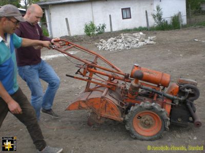 Dancing to the Tune of the Tractor
Casa Neemia - a donated rotovator has been used to prepare the ground for planting with vegetables.
Keywords: May16;Casa.Neemia;Crops