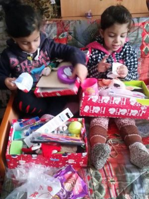 Gifts for the Stratulat Family
Keywords: dec17;jbox17
