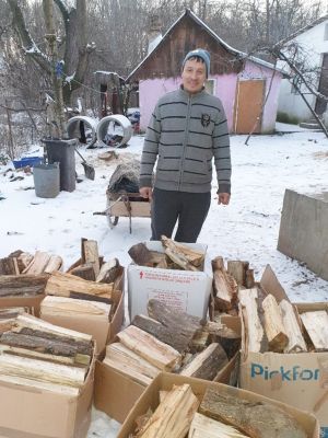Donation of Firewood
Keywords: jan21;pub2102f;firewood