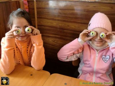 Chocolate Eyes from Tesco
Keywords: Feb14;Schools;School-Balinti;Tesco