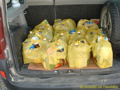 Food Bags sponsored from south Wales
Keywords: Sep12;Food-Donation;Foodbags