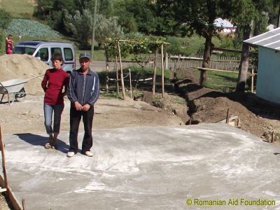 Andreanu House at Iezer
Keywords: Aug12;Fam-Iezer;Housing;Fam-Iezer