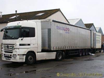 Loading at Billingshurst, 03rd March 2012
Keywords: Mar12;Load12-02;Unit7