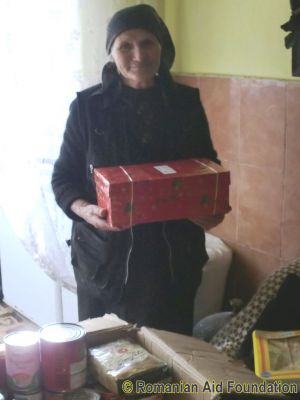 Christmas Gift
Keywords: Dec11;Fam-Dorohoi;jbox11