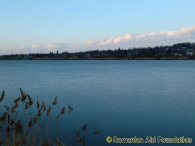 Lake at Tataraseni
Keywords: Jan12;Scenery;Tataraseni