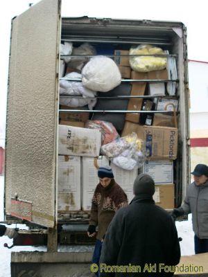 Unloading at Dealu Mare
Keywords: Jan12;Load12-01;Transport;Warehouses
