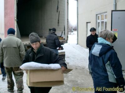 Unloading at Dealu Mare
Keywords: Jan12;Load12-01;Transport;Warehouses;AN-Team