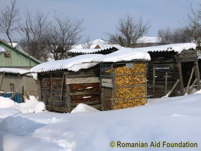 Keywords: Feb12;Tataraseni;Food-Donation;Winter;Scenes