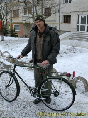 My New Bike
Corneliusâ€™s new bike reduced his journey to work from 2 hours to 40 minutes. Many thanks to those at Cardiff jail who refurbish the bikes prior to donation.
Keywords: Feb12;SponBox;Bicycles;Fam-Horlaceni;Rimbu.C;News13Jan