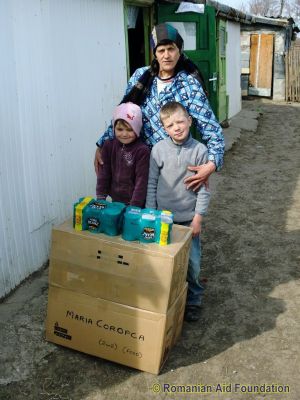 Sponsored Gift Boxes - Broscauti
Keywords: Apr12;Fam-Broscauti;SponBox