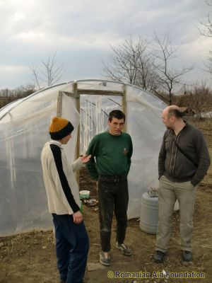 Irina, Ghita and Beni discuss crops for the polytunnel.
Keywords: Apr12;Fam-Iezer