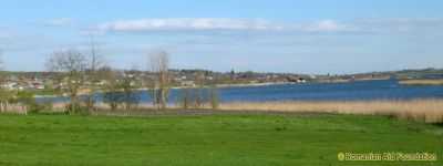 Lake at Tataraseni, view SSE from Girben.
Keywords: Apr12;Tataraseni;Scenery