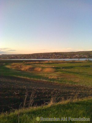 Tataraseni, view N across the (disused) fish hatchery.
Keywords: Apr12;Scenery;Tataraseni