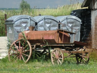 Fire Bowser at Hiliseu Horia Town Hall
This and its companion pump were exhibits at the town hall. They were both affected by flooding in June 2010.
Compare photo of same item prior to the floods
Keywords: Jun12;Hiliseu.Horia;FireApp