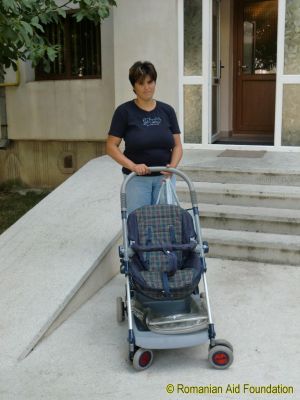 Keywords: Aug12;Pushchairs