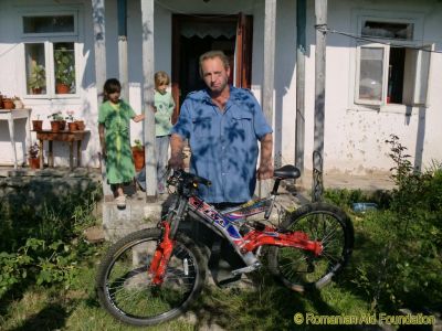 Keywords: Aug12;Fam-Saucenita;Bicycles