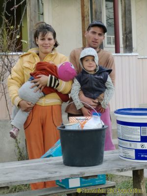 House at Prelipca
Dana and Cristi lived in a derelict house that was falling down around them. With sponsorship from the UK, AN was able to provide a new home for their family.
Keywords: Nov12;Fam-Prelipca;News13Jan