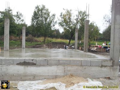 Andrisan House, Saucenita
The ground slab is laid
Keywords: Sep13;House-Saucenita;housing;