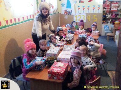 Christmas Box Distribution - Havirna
Keywords: Dec13;Jbox13