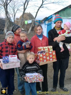 Christmas Box Distribution
Keywords: Dec13;Jbox13;Fam-Horlaceni;faq