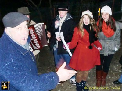 Carol Singers - Tataraseni
Keywords: Dec13