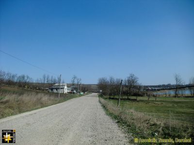 Road from Girben to Tataraseni
Keywords: Mar14;scenery