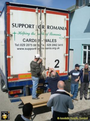 Open the Box!
Keywords: Apr14;Load14-02