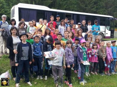 Children's Summer Camp at Voronet
Group photo, final day.
Keywords: jun14;camp2014