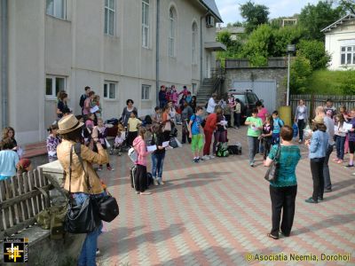 Children's Summer Camp at Voronet
Preparing for departure
Keywords: jun14;Camp2014