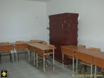 New Kindergarten at Balinti
New room, same old desks
Keywords: Sep14;School-Balinti