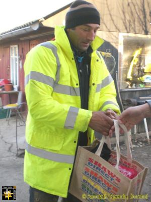 Christmas Food Bag
Ioan has a family of 5 living in a single room
Keywords: Dec15;hi-vis