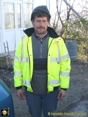Victor with his new jacket
Surplus Hi-vis jackets donated by a London ambulance service
Keywords: Dec15;hi-vis
