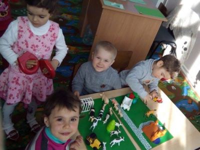 Nursery Equipment
Children enjoying donated kindergarten toys
Keywords: Mar16