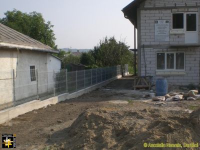 Casa Neemia - new fence
Keywords: Jul16;Casa.Neemia