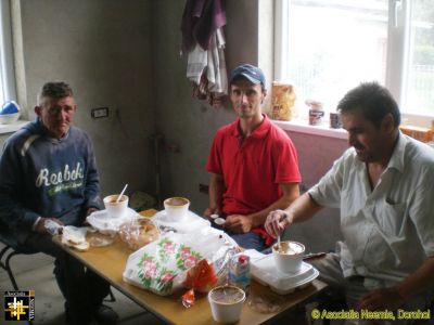 Lunch Break
Workers at Casa Neemia renew their strength.
Keywords: Aug16;Casa.Neemia