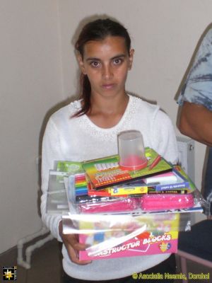 School Stationery
Simona received funds to buy some stationery for the new school term.
Keywords: Sep16;Pub1610o;News1701j