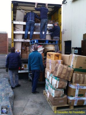 Loading Day, 26th November 2016
Keywords: Nov16;Warehouses;pub1612d