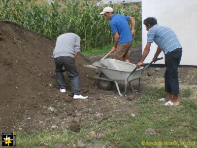 Casa Neemia: Tidying the Garden
Keywords: Aug17;Casa.Neemia