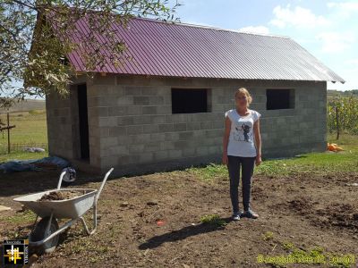 New cowshed at Horlaceni
Keywords: Sep17