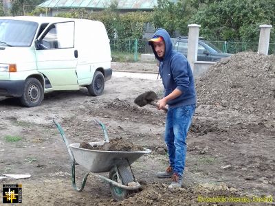 Costel enjoys mucking in
Costel is a faithful worker at Casa Neemia and cheerfully turns his hand to all the dirty jobs with out complaint.
Keywords: Sep17;Casa.Neemia