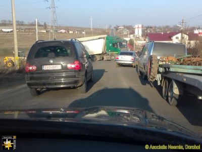 Traffic Incident
The driver of a bulk cereal transporter misjudged a culvert.
Keywords: feb19;Travel