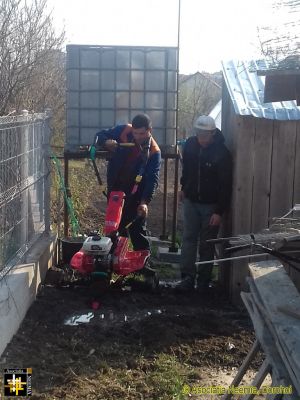 Garden Day - Cleaning Up
Keywords: Apr19;Casa.Neemia